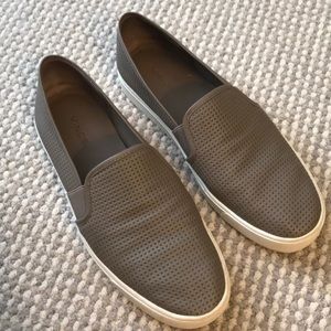 Vince Blair Slip On Sneakers in Mushroom, 8.5